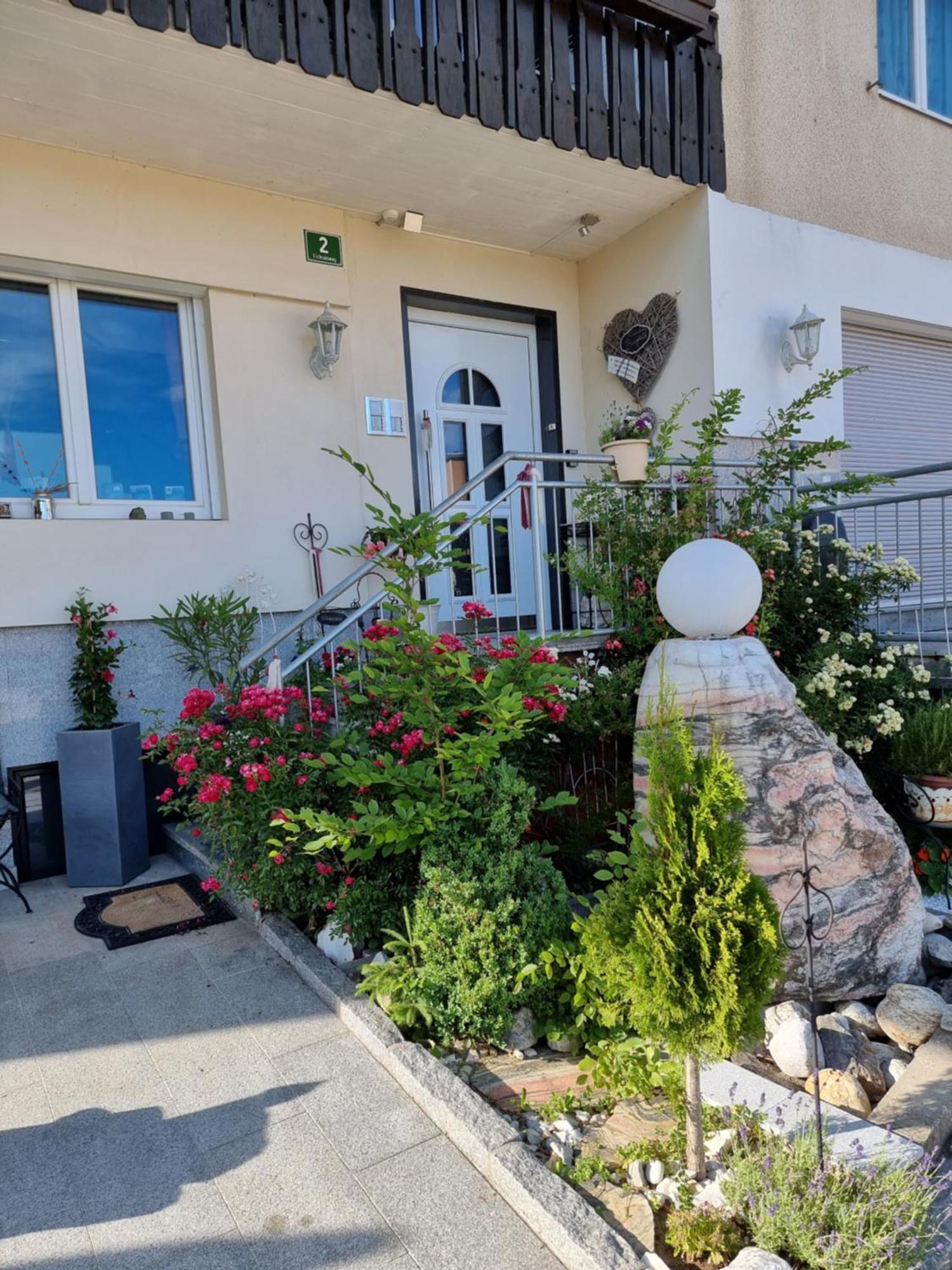 Ferienhaus Burgblick Treffen am Ossiacher See Zewnętrze zdjęcie