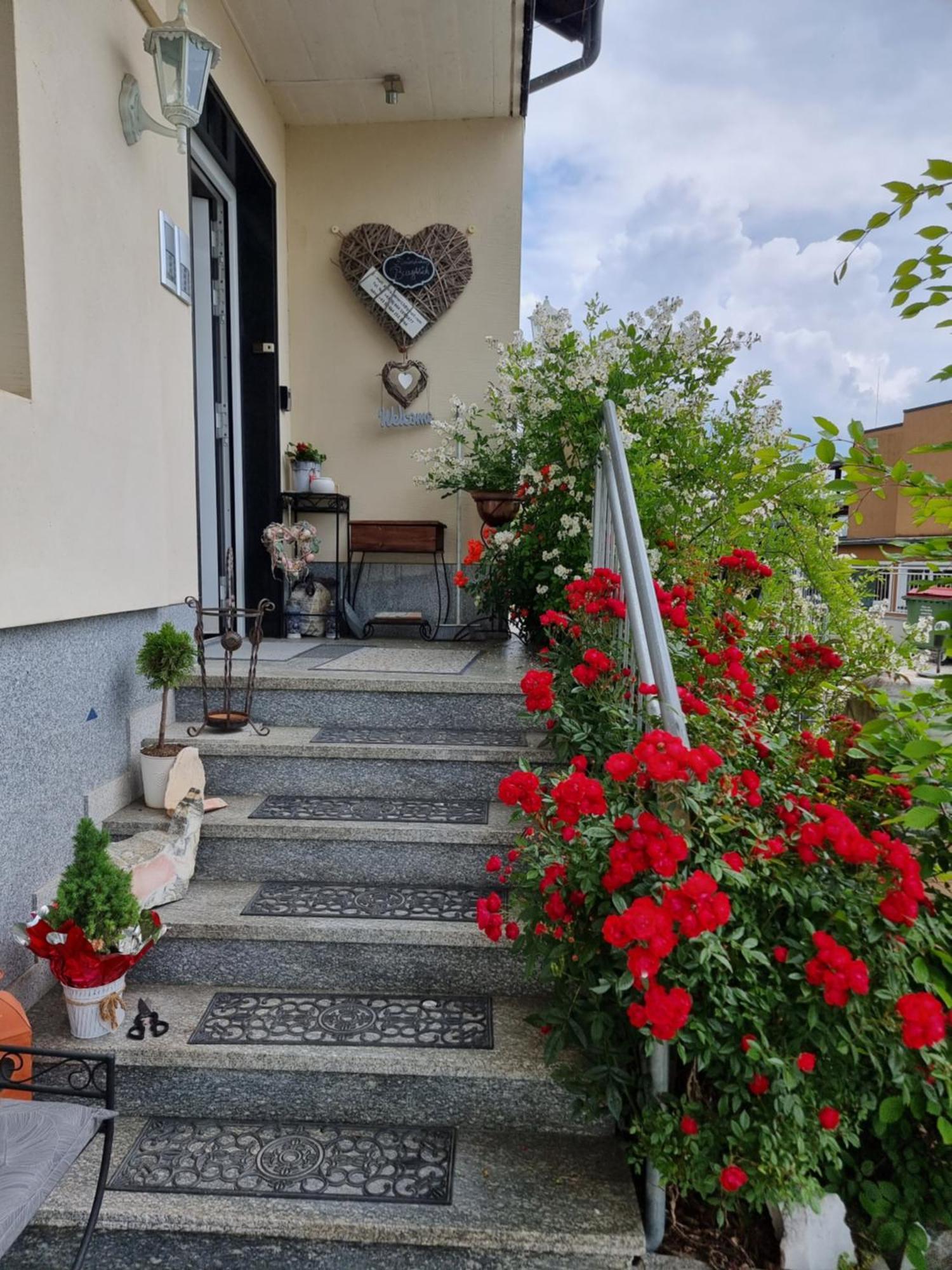 Ferienhaus Burgblick Treffen am Ossiacher See Zewnętrze zdjęcie