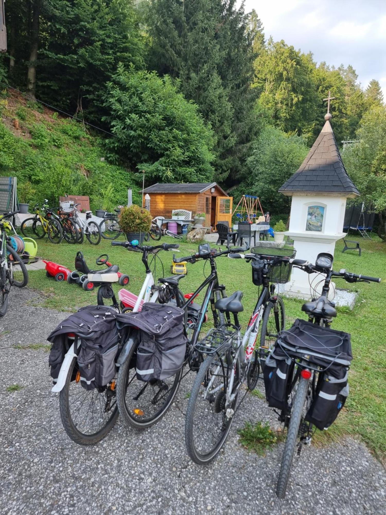Ferienhaus Burgblick Treffen am Ossiacher See Zewnętrze zdjęcie