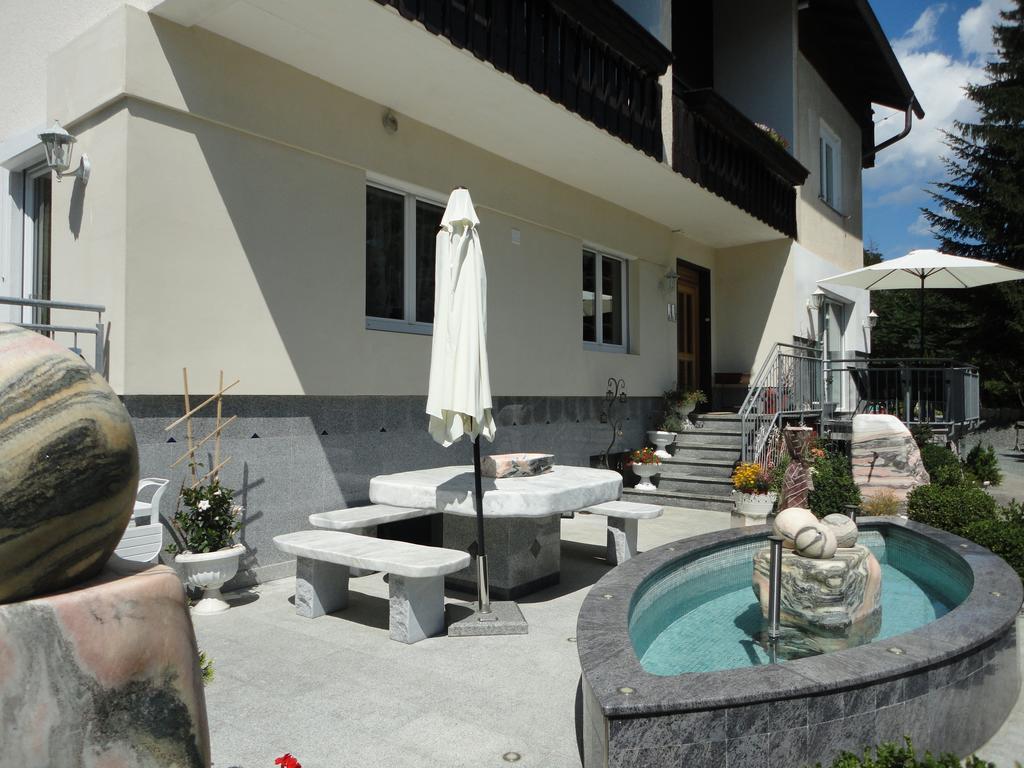 Ferienhaus Burgblick Treffen am Ossiacher See Zewnętrze zdjęcie