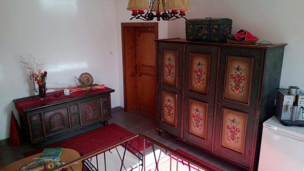 Ferienhaus Burgblick Treffen am Ossiacher See Zewnętrze zdjęcie